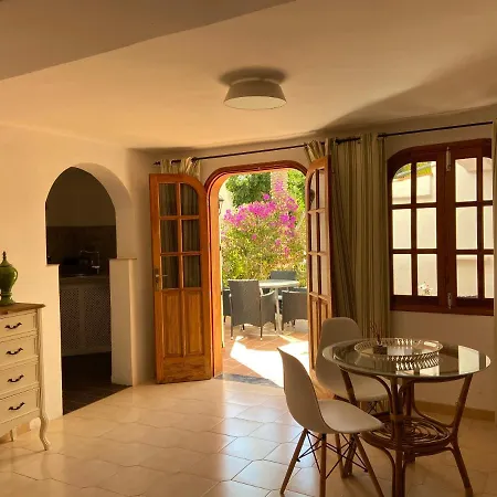Pensión La Casa Blanca Maspalomas - - Adults Only