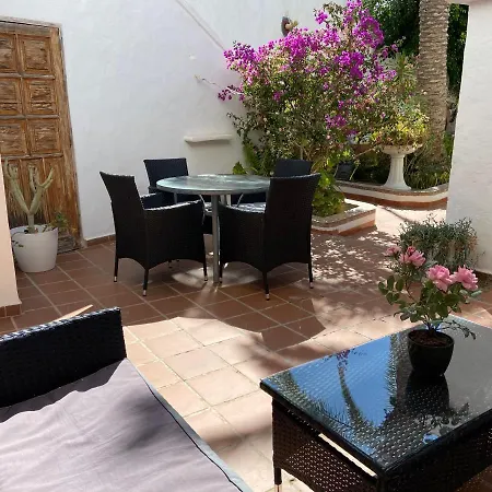 La Casa Blanca Maspalomas - - Adults Only Maison d'hôtes 3*