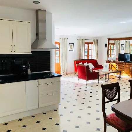 La Casa Blanca Maspalomas - - Adults Only Maison d'hôtes 3*